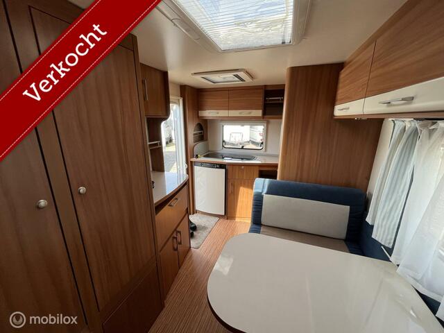 Weinsberg 500 XD Care-one Isabella voortent + Luif