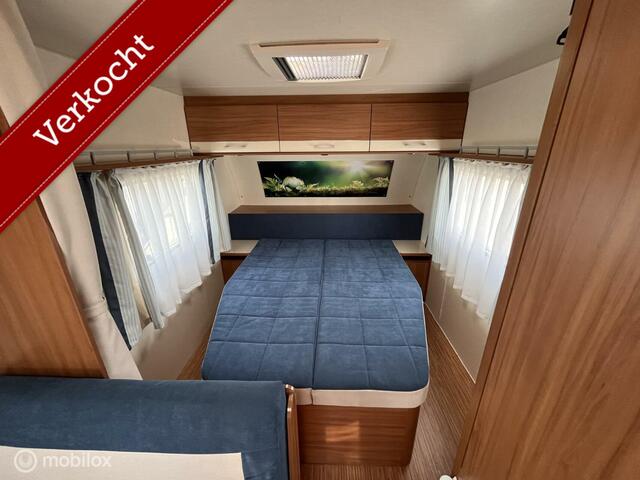 Weinsberg 500 XD Care-one Isabella voortent + Luif