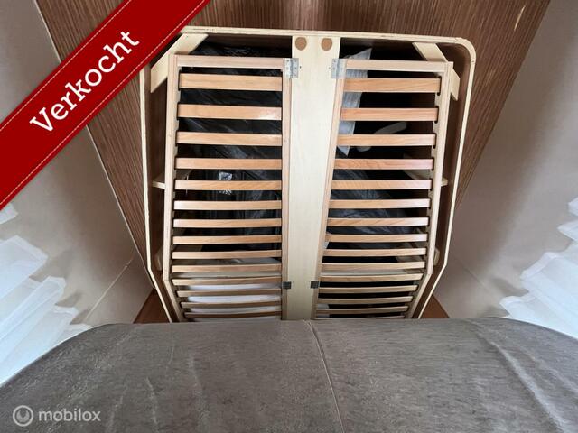 Weinsberg 500 XD Care-one Isabella voortent + Luif