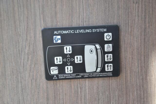 Concorde Carver 840 L - 2x Airco - Leer - Navi+Ca