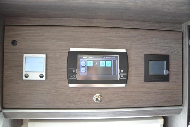 Concorde Carver 840 L - 2x Airco - Leer - Navi+Ca