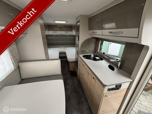 Dethleffs 490 EST Nomad Voortent, Mover, Fietsenre