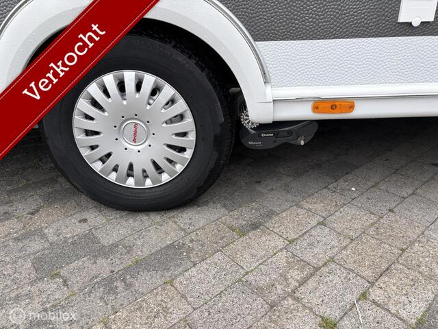 Dethleffs 490 EST Nomad Voortent, Mover, Fietsenre