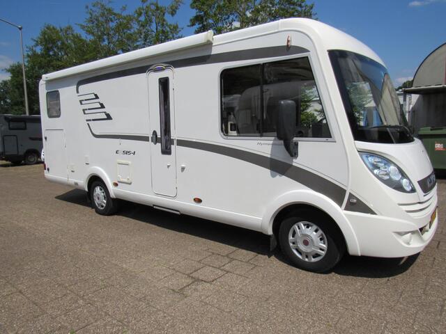 Hymer Exsis-I EX 688 Enkelebedden hefbed integ