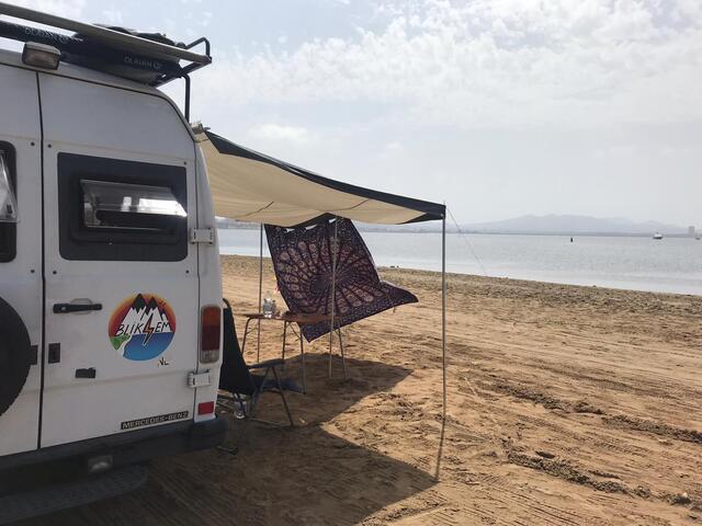 Mercedes 408 dx offgrid expeditie camper dubbellu