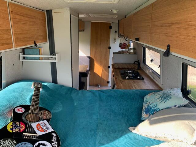 Mercedes 408 dx offgrid expeditie camper dubbellu