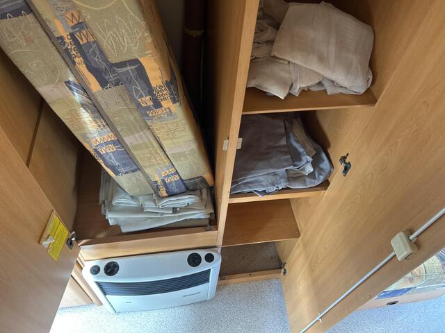 Knaus Sudwind 550 TKM RONDZIT, STAPELBED