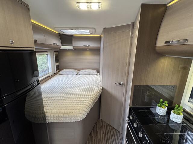 Adria Matrix Supreme M 657SF 150 pk Euro5 Rena