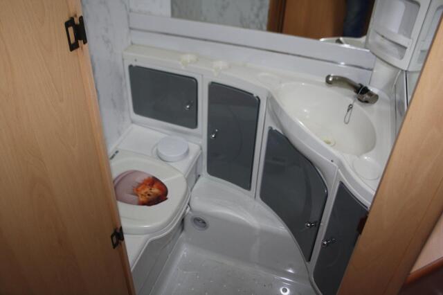 TEC 490 P1 Stapel Bed, Midden Keuken, Trein