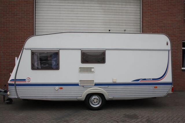 TEC 490 P1 Stapel Bed, Midden Keuken, Trein