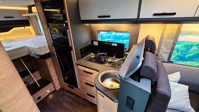Knaus Live I 700 MEG