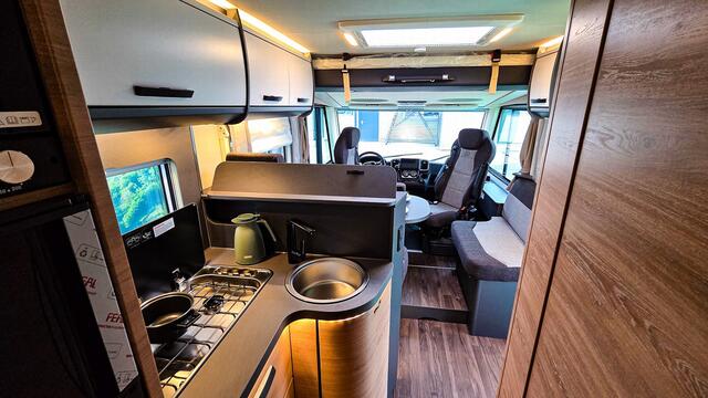 Knaus Live I 700 MEG
