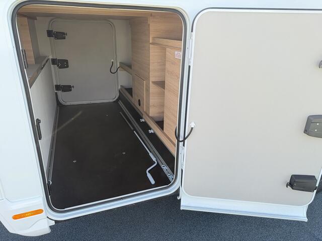 Knaus Live I 700 MEG