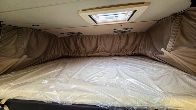 Knaus Live I 700 MEG