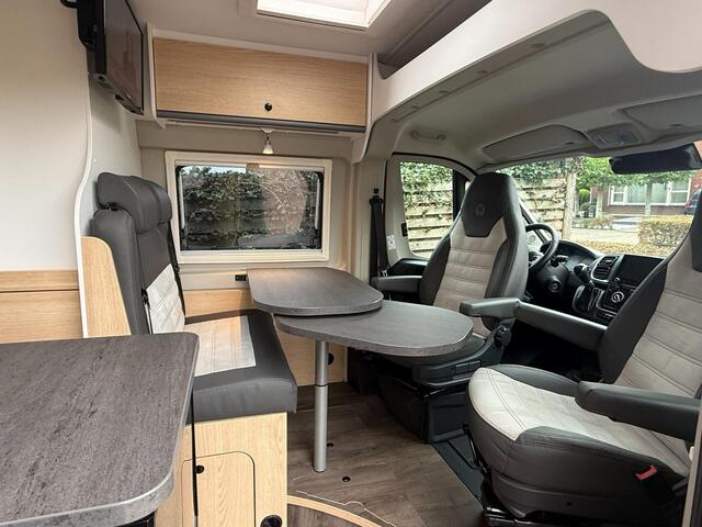 Dethleffs Sunlight Cliff 640 Aut.-Enkele bedden-1e