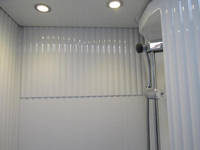 Hymer Carado V339 Europa Edition Zwart Queensb