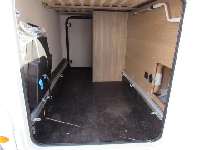 Hymer Carado V339 Europa Edition Zwart Queensb