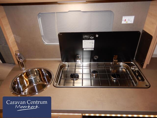 Knaus Sudwind Black Selection 450 FU VOORDEELP