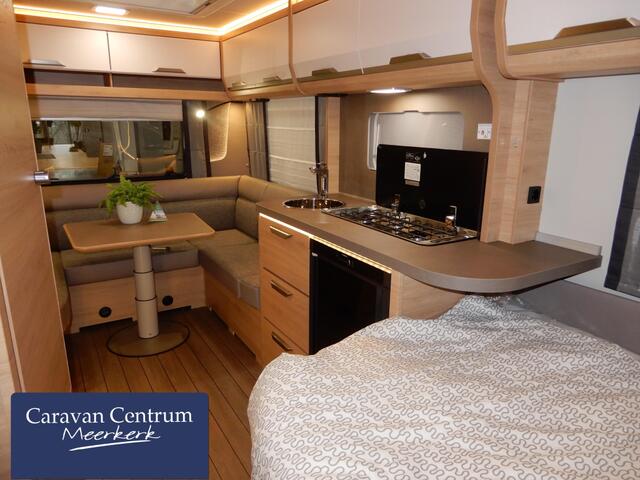 Knaus Sudwind Black Selection 450 FU VOORDEELP