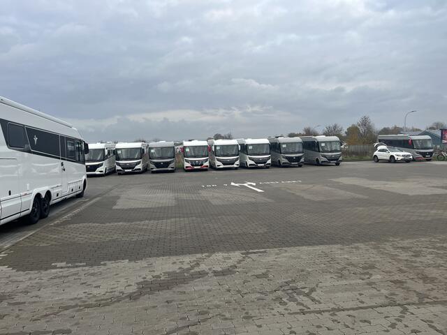 Niesmann - bischoff Arto 78E NU RIJDEN Mercedes Grijs zonde