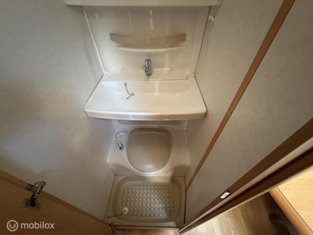 Hobby 400 SF de Luxe Vastbed Treinzit LICHTGEW