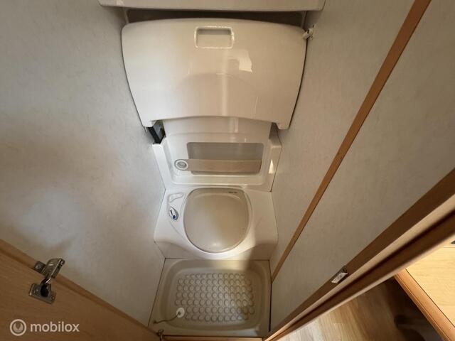 Hobby 400 SF de Luxe Vastbed Treinzit LICHTGEW