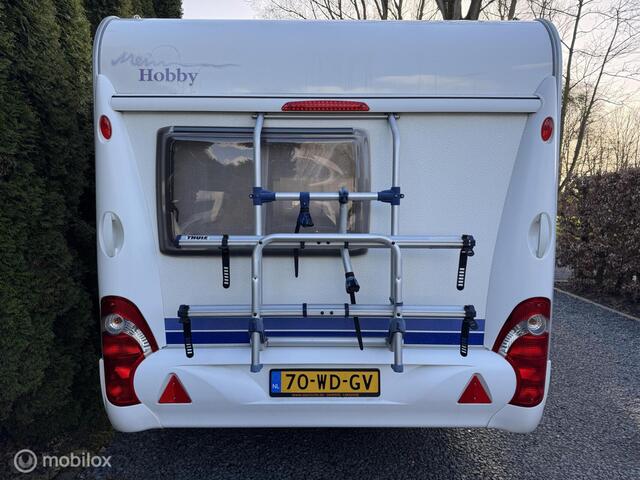 Hobby 400 SF de Luxe Vastbed Treinzit LICHTGEW