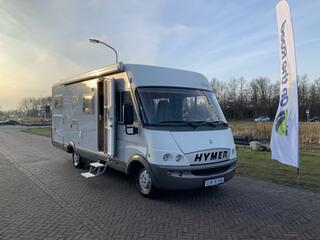 Hymer Camper centrum on the road