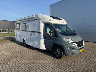 Weinsberg CaraSuite 700 MEG 2x airco 4 pers