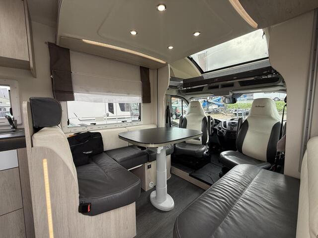 Challenger 290 special edition zeer ruime indeling