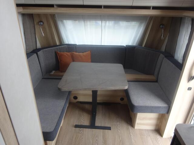 Hobby DE Luxe 460 UL