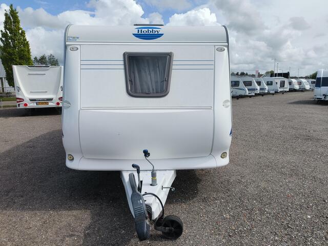 Hobby DE luxe Easy 460 UFE Mover Lengtebed Zit
