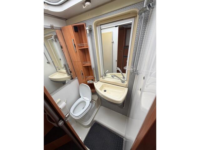 Hymer Eriba B 644 | Vol-optie's | Dakairco |