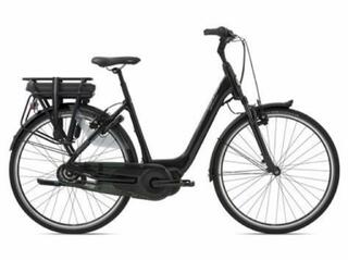 Giant Grand Tour E+ 1
