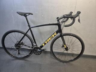 Trek Domane AL 2 58 BlackCarbon Smoke