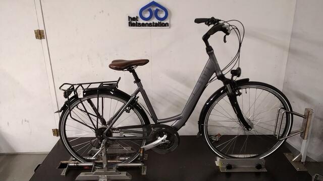Giant Tourer