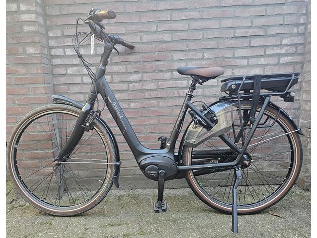 Gazelle Orange C8 HMB 28