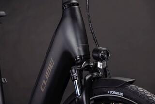 Cube SUPREME HYBRID COMFORT SE ONE 600