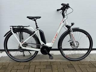 Cube Touring