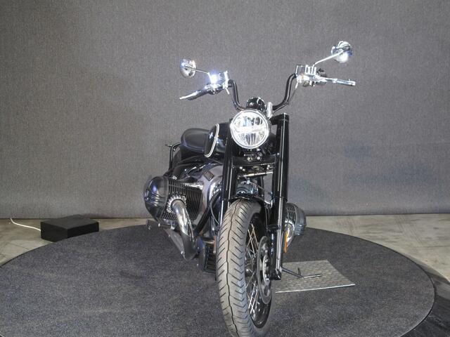 BMW R18 Bobber uitvoering, IN PRIJS VERLAAGD