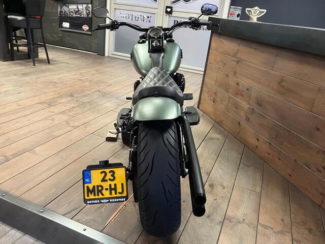 Harley Davidson FLS Softail Custom Denim Green Custom Re