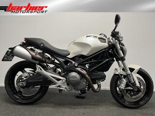 Ducati M 696