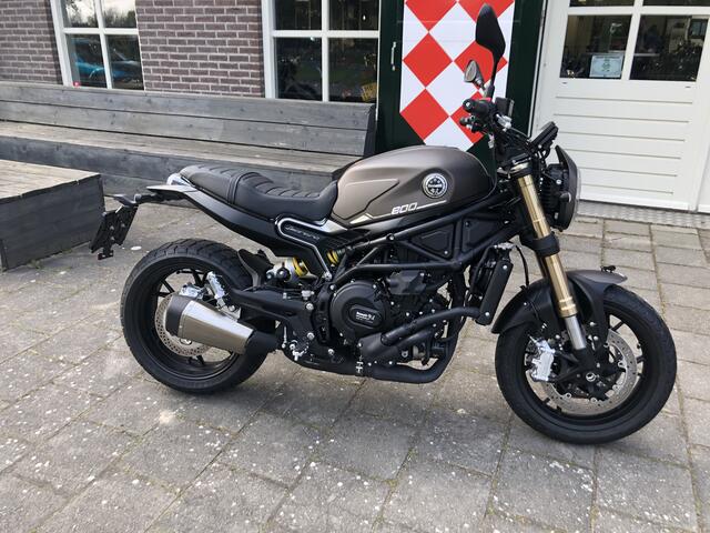 Benelli Leoncino 800 ABS