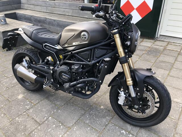 Benelli Leoncino 800 ABS