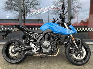 Suzuki GSX-8S