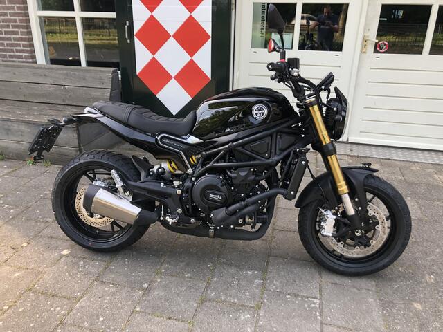 Benelli Leoncino 800 ABS