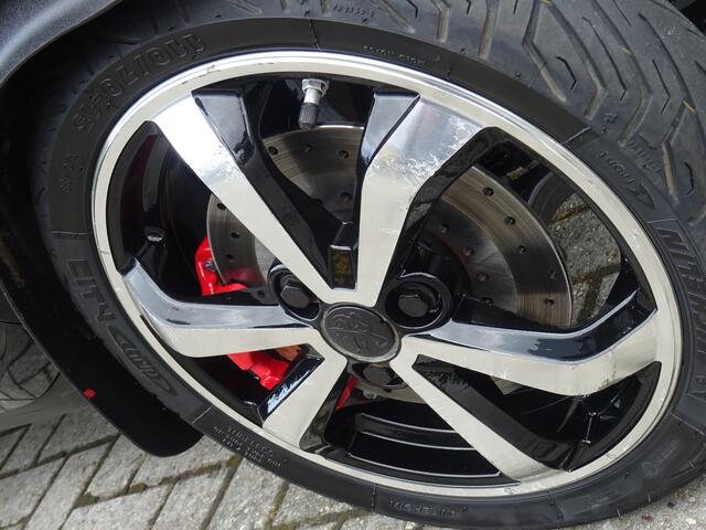 Peugeot Metropolis 400 RXR