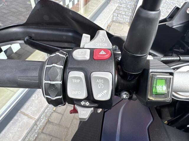BMW S 1000 XR