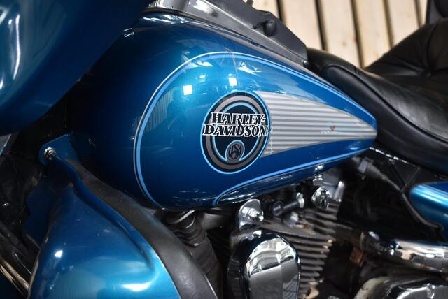 Harley Davidson Tour FLHTCU Ultra Classic 3547mijl Fish