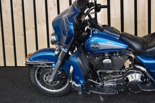 Harley Davidson Tour FLHTCU Ultra Classic 3547mijl Fish